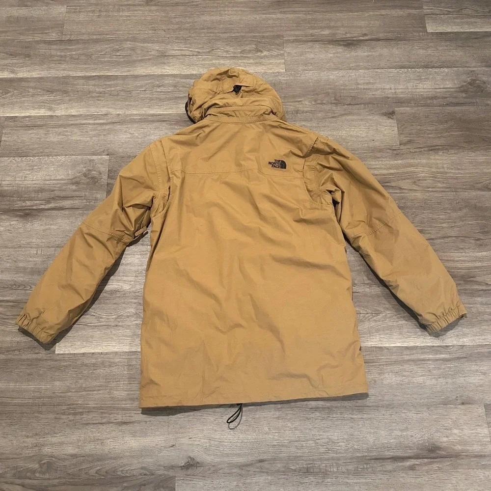 The North Face Men's Medium Tan HyVent Insulated Parka Field Jacket 4-Pocket